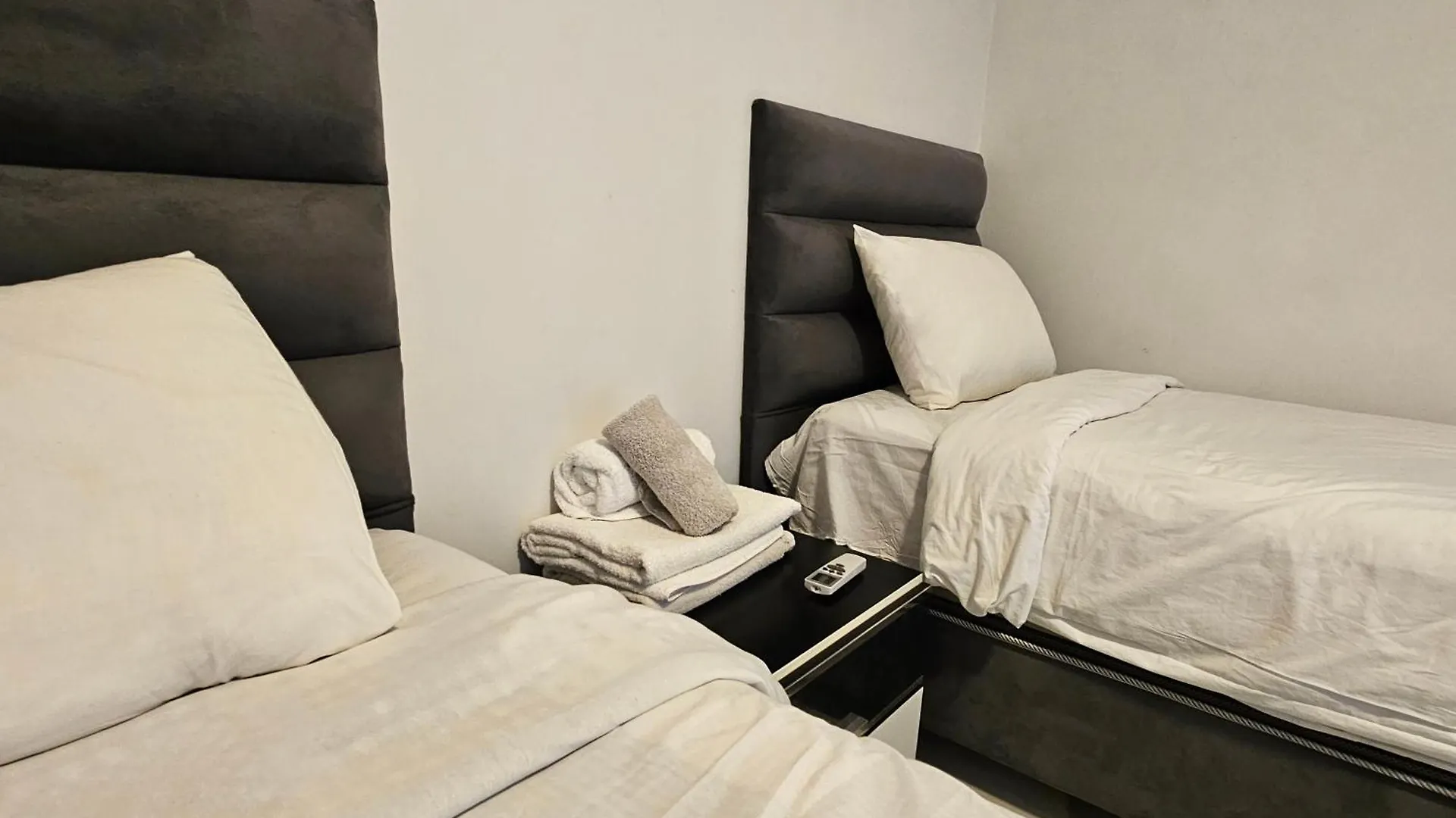 Apartment Perfect Residence Taksim, 2 Bedroom, Pool, Gym, Sauna Istanbul