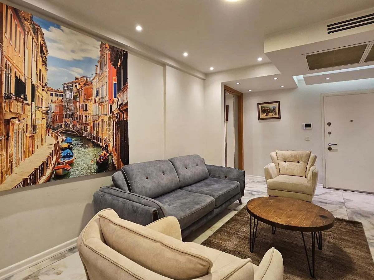Perfect Residence Taksim, 2 Bedroom, Pool, Gym, Sauna Istanbul