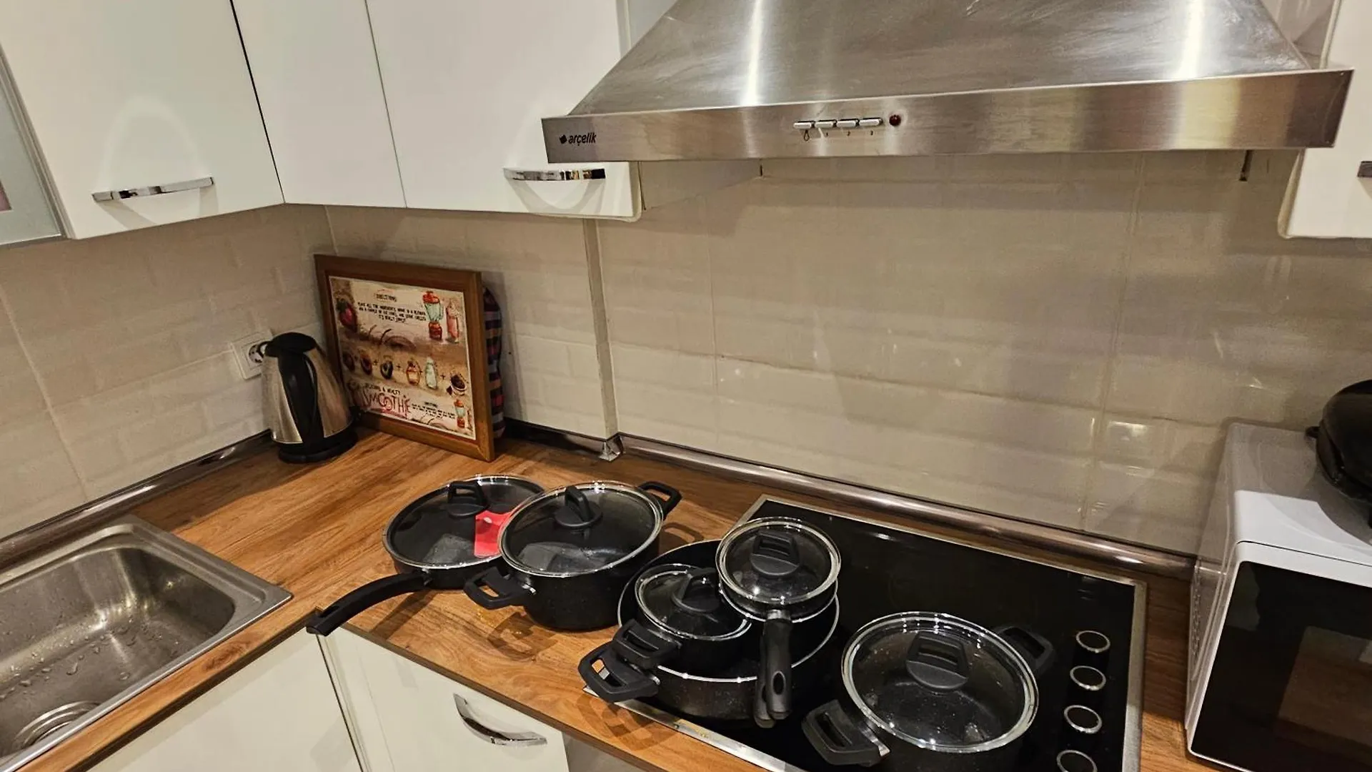 Perfect Residence Taksim, 2 Bedroom, Pool, Gym, Sauna Istanbul Türkei