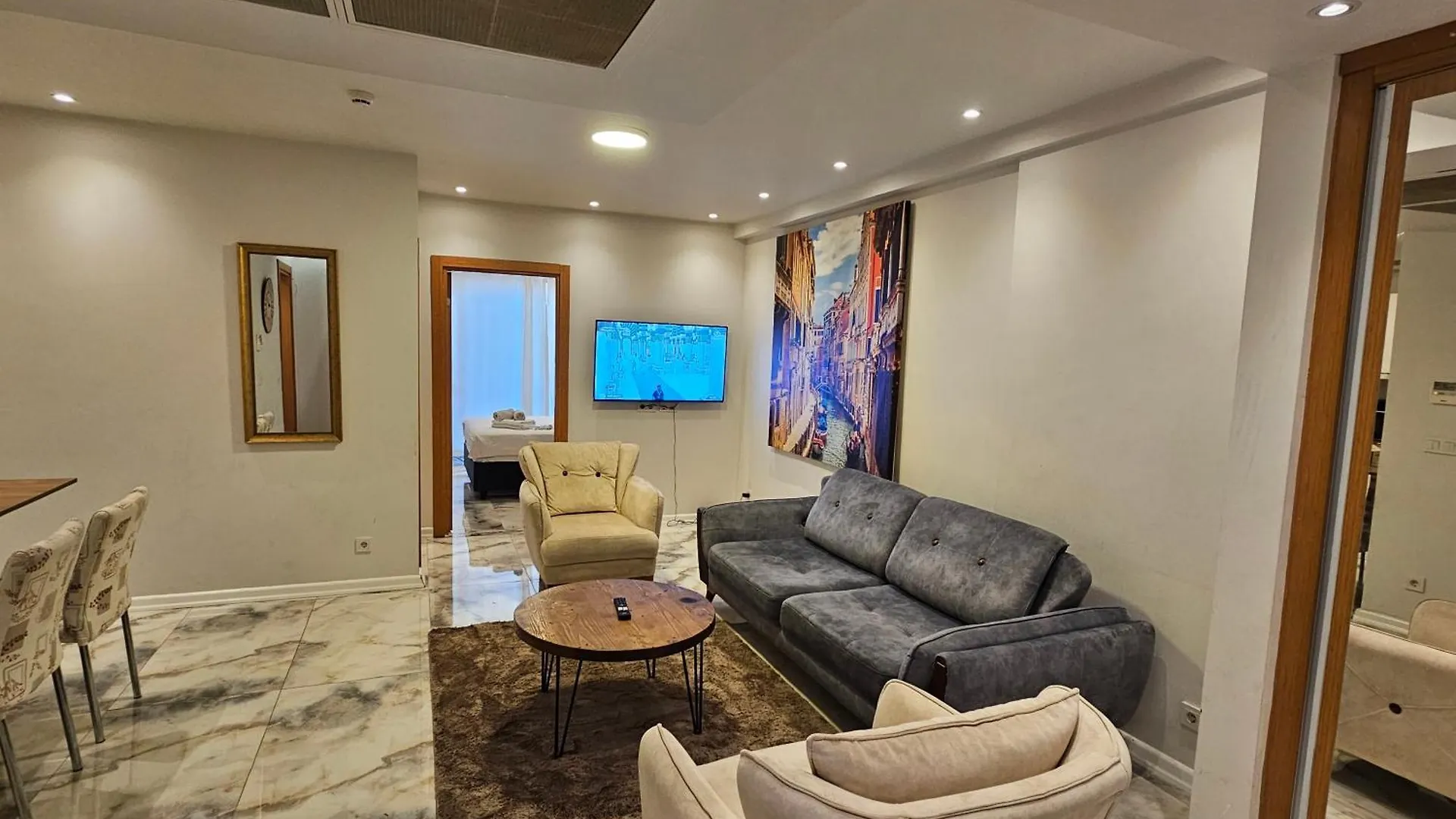 Perfect Residence Taksim, 2 Bedroom, Pool, Gym, Sauna Istanbul