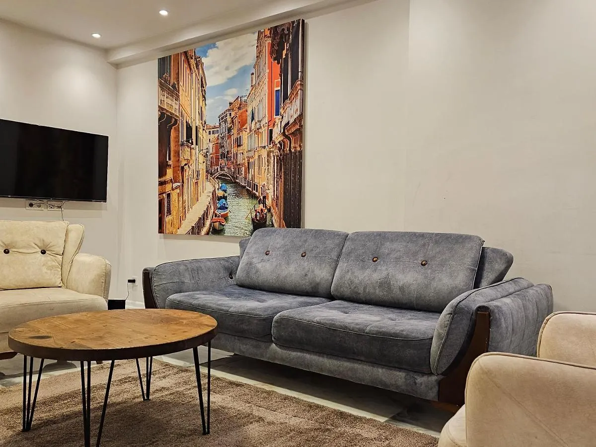 Perfect Residence Taksim, 2 Bedroom, Pool, Gym, Sauna Istanbul 0*,